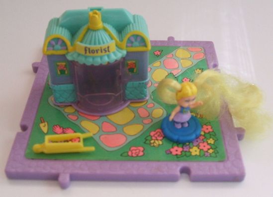 Cutie Club Doll Locket Playset Florist  