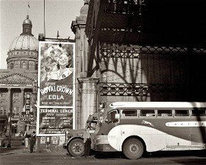 Greyhound Bus Station #2 Photo   Indianapolis 1943  