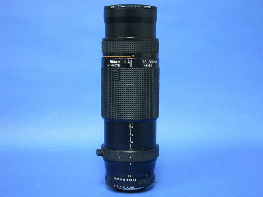 Nikon Nikkor AF 75 300mm f 4,5 5,6 Zoom with Macro  