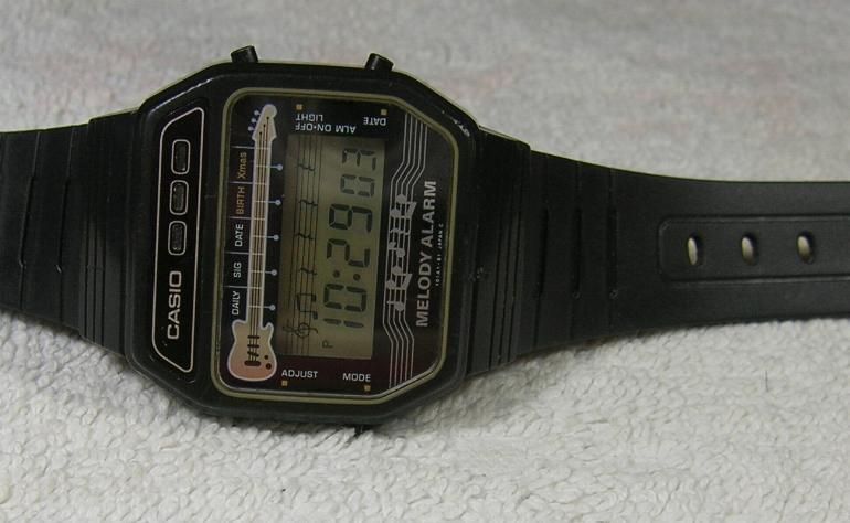 VINTAGE CASIO CD 401 DATA BANK CALCULATOR LCD WRISTWATCH I / JUST FOR 
