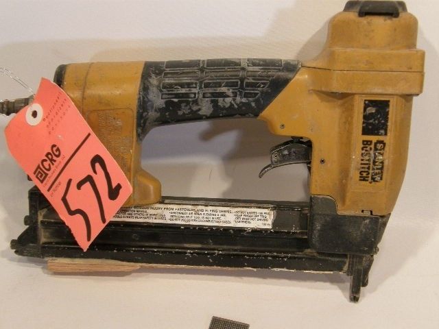   Nail gun Model BT35 19 GA 5/8 to 1 3/8 nails Used (572)  