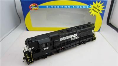 Athearn HO Scale Locomotive Norfolk Southern GP40X 7002  