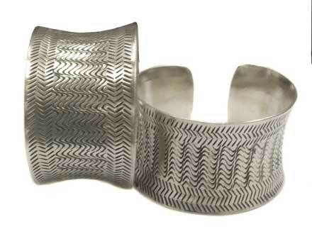 Thai Karen Hill Tribe silver Water flow printed bangle  