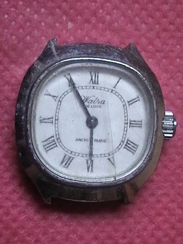 VINTAGE WRISTWATCH SWAN CALENDAR FOR REPAIR 72537  