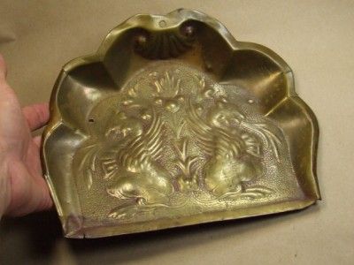 Vintage Brass Butler Crumb Catcher Dust Pan Dragons *  