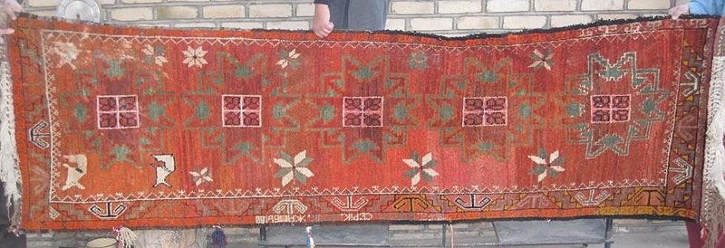 antique uzbek woolen sumak rug ornament for uyrta while most people 