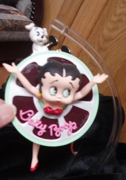 Carlton ornament BETTY BOOP SINGS on film strip 07  