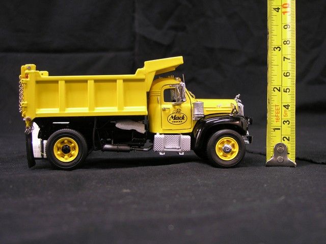 1960 Mack B61 Dump Truck and Display Franklin Mint 143 Scale  