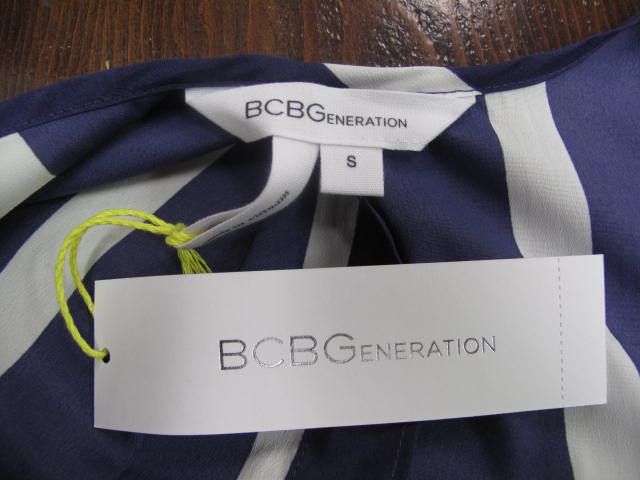 NWT BCBGeneration Navy/White Stripe Sleeveless Scoop Neck Flowy Blouse 