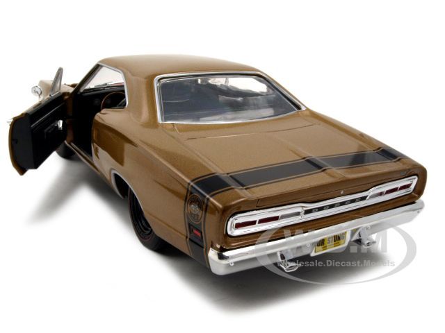 1969 1/2 DODGE SUPER BEE 440+6 BRONZE 118 ERTL ELITE  