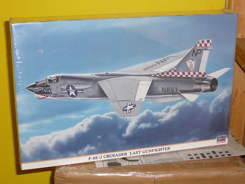 48 F 8E/J CRUSADER LAST GUNFIGHTER   HASEGAWA # 9633  