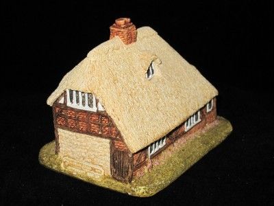 Lilliput Lane HONEYSUCKLE COTTAGE Figurine/House  