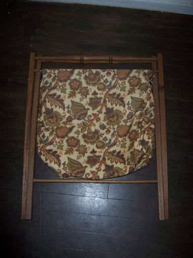 Vintage Wooden Knitting Sewing Yarn Fabric Floor stand Bag  