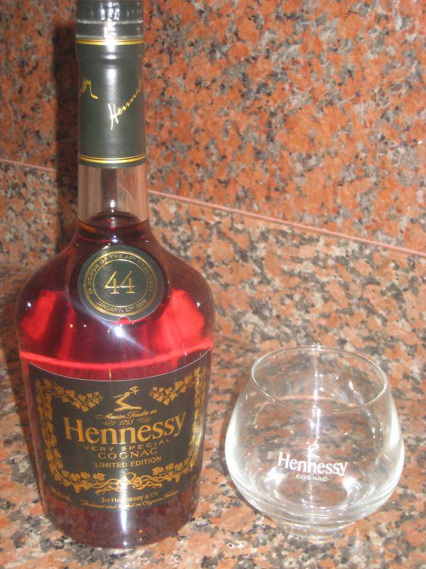 Obama Hennessy 44 VS Cognac Limited Edition 750ml  