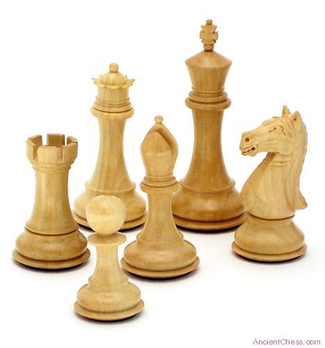 SUPREME STAUNTON CHESS SET, FINE WOODEN PIECES, K=4.1  