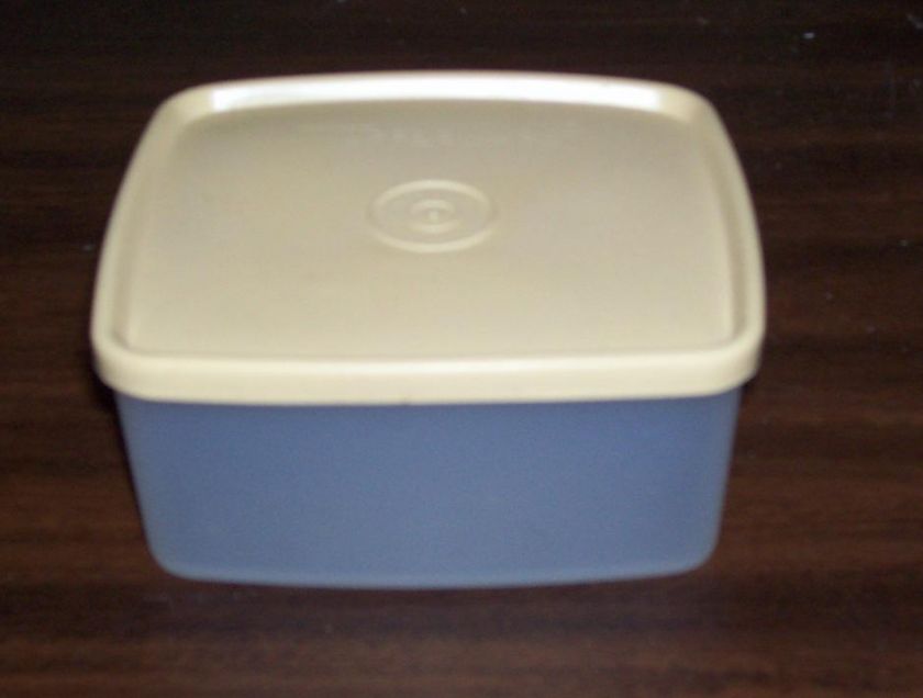 TUPPERWARE~ SQUARE ROUND 16oz SHEER ~Beige Seal~used  