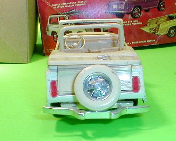   Commando AMC Jeepster Truck Annual Original 68 Issued Model Parts Car