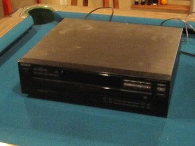 SONY 5 CD Disc Changer Model CDP CE215 027242516557  