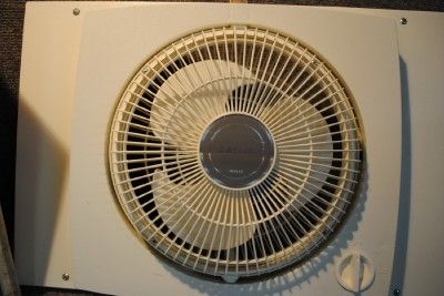 LASKO/GALAXY 9 Inch Electric Window Fan Model 2122  