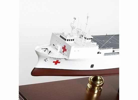 USS MERCY (T AH 19) HOSPITAL MODEL SHIP 1/700 SCALE  