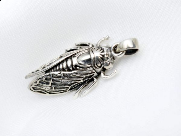 New 92.5 Sterling Silver Insect Cicada Locus Necklace Pendant Charm 