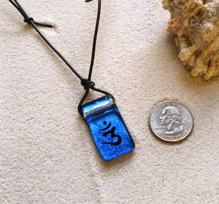 Hindu pendant Om Aum Ohm Yoga symbol Reiki Mantra Glass  